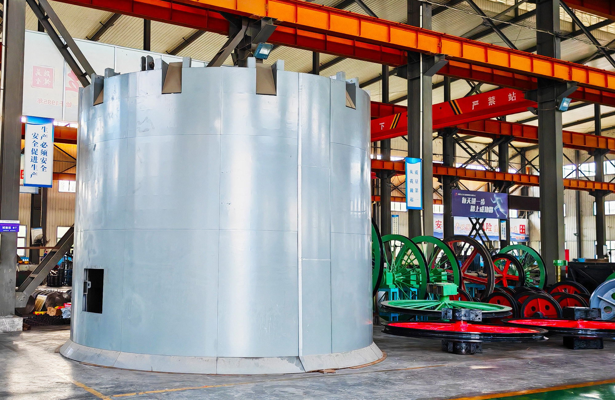 立井整体移动金属模板